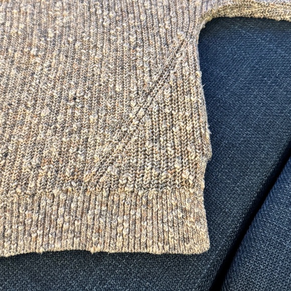 Abercrombie Cropped Chunky Knit Sweater XS – Soft Neutral Taupe elevated basic - Picture 6 of 14